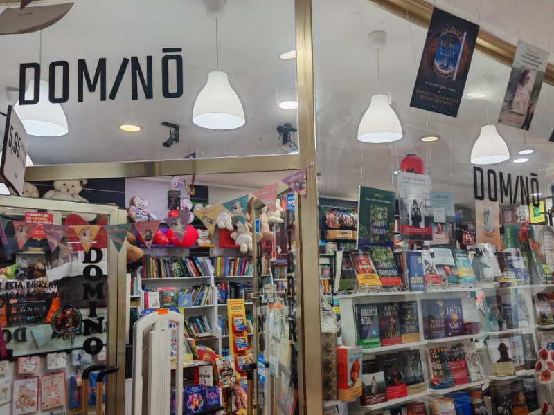 Librería Domino